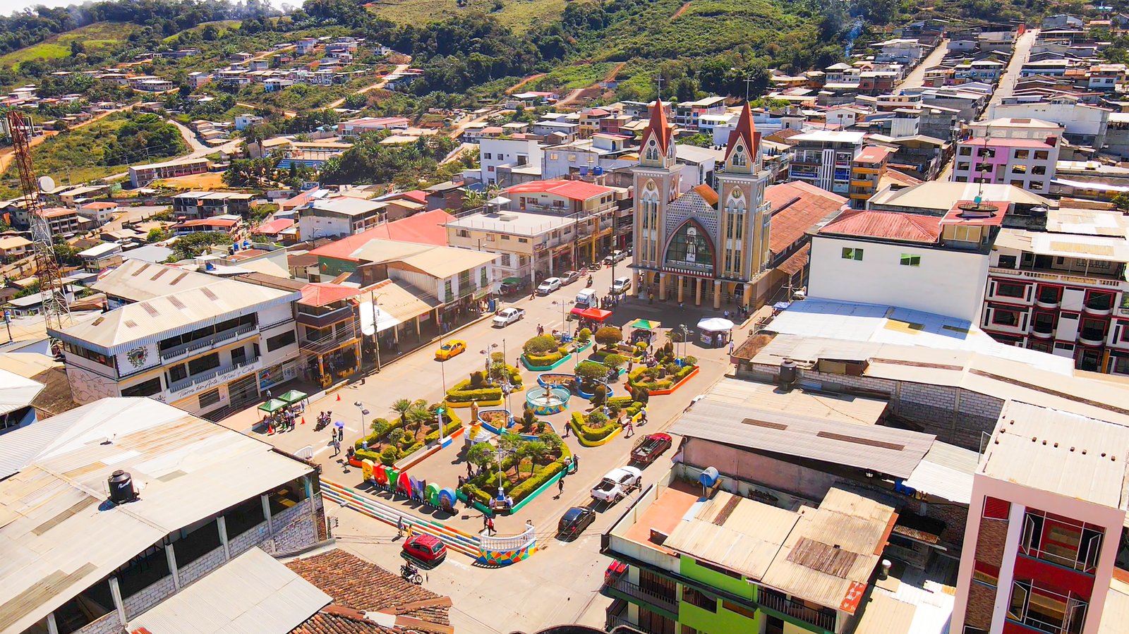 Municipio de Puyango entrega obras en sus 78 años de cantonización 