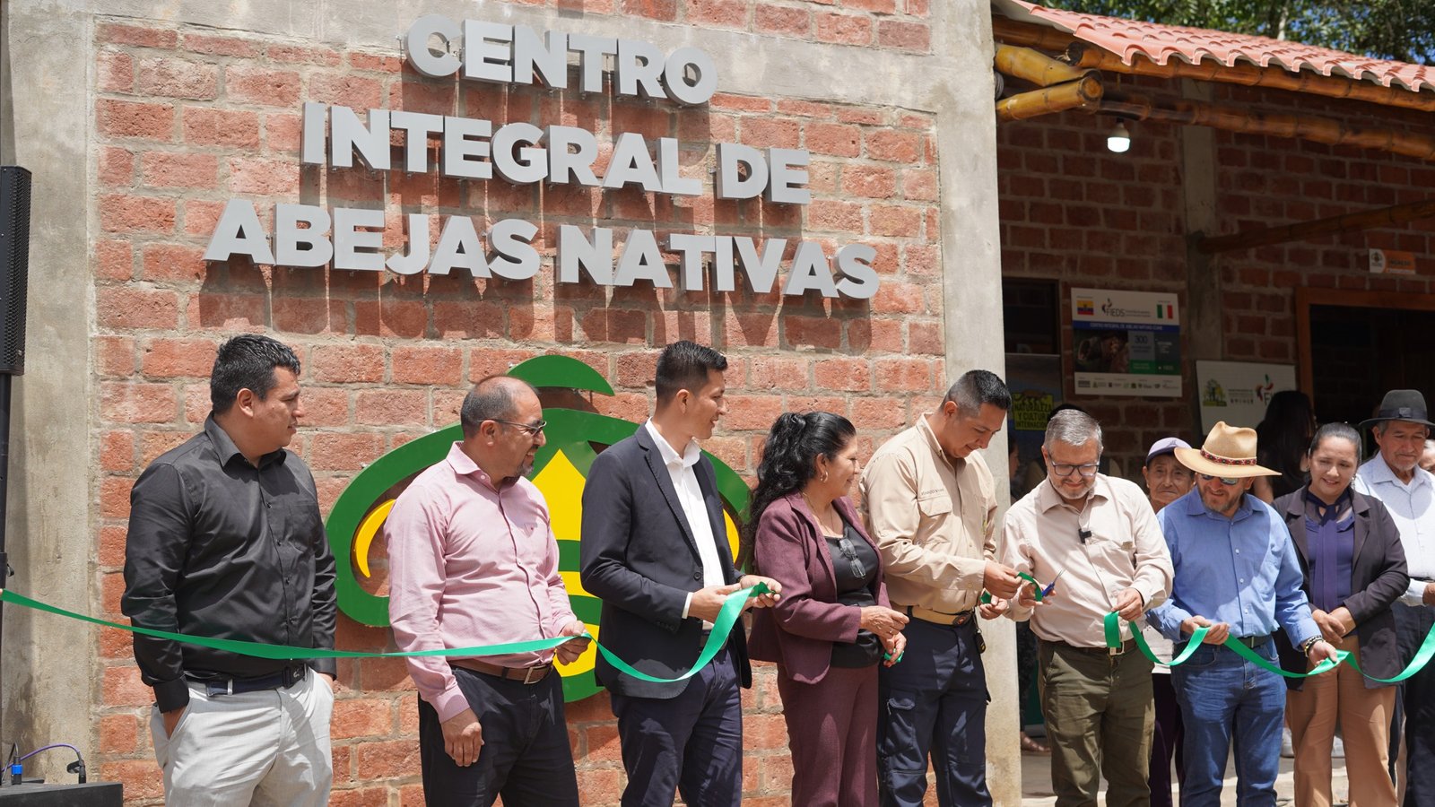Puyango inaugura el Centro Integral de Abejas Nativas